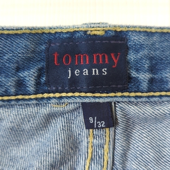 Tommy Hilfiger 2001 Y2K Vintage Medium Wash High Waisted Straight Leg Jeans 9/32 - Picture 8 of 16